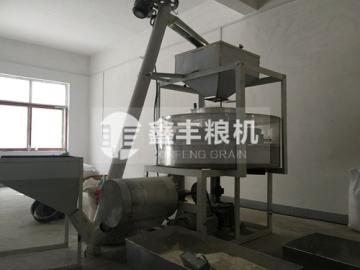 小型全自動(dòng)石磨面粉機(jī)